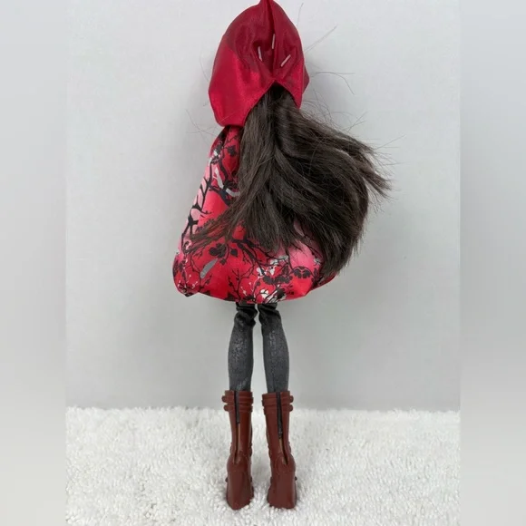 Mattel Ever After High Cerise Hood Doll, from the “First Chapter”-Released 2013 - Picture 2 of 4